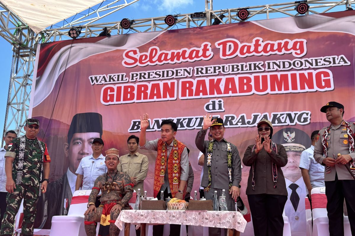 Temui Pasukan Merah di Mempawah, Gibran merasa seperti keluarga