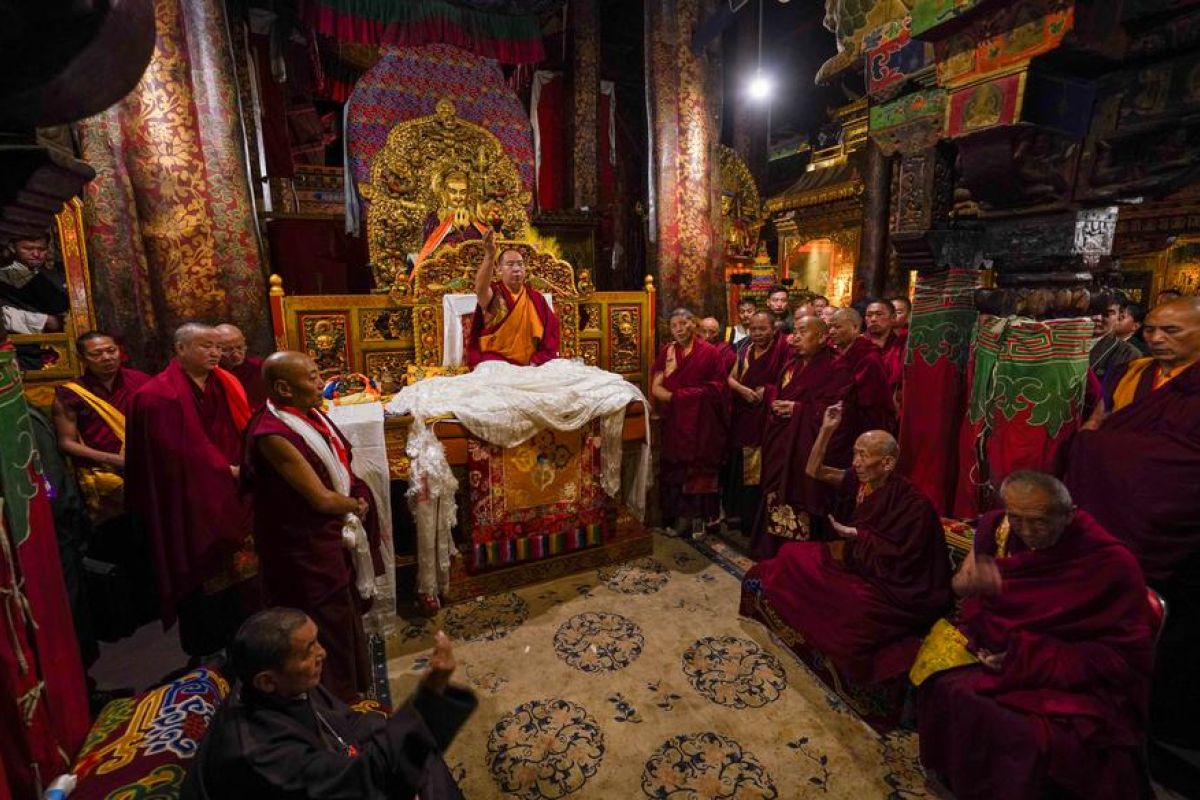 Panchen Rinpoche pimpin kegiatan keagamaan di Xizang, China