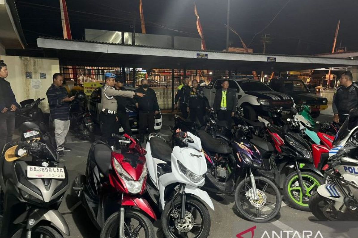 Antisipasi balap liar, Polresta Bukittinggi amankan belasan sepeda motor