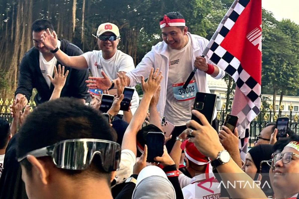 Palace applauds over 8,000 runners unite for Merdeka Run