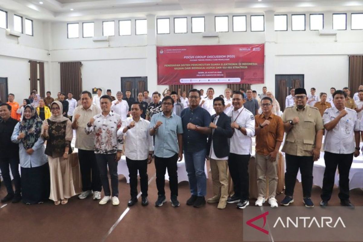 KPU RI tanggapi wacana Pilkades secara elektronik