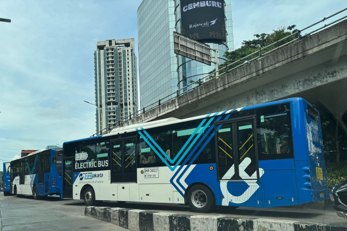 Transjakarta tambah bus yang lewati Jalan TB Simatupang 