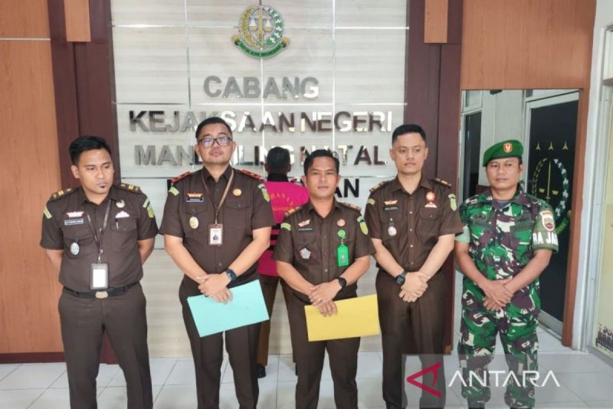 Korupsi dana desa, mantan Pj Kades Tanjung Medan ditahan Kacabjari Kotanopan