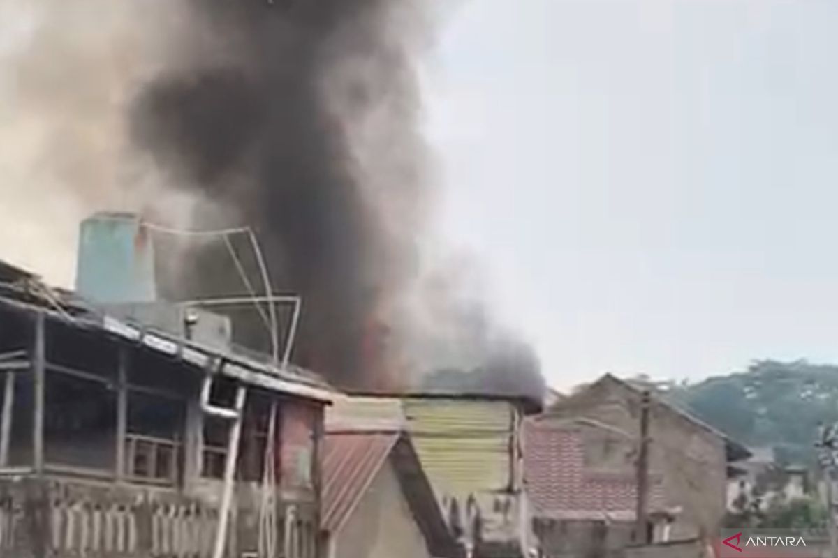 Kebakaran rumah terjadi di Ciracas Jaktim