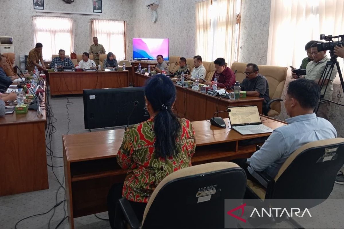 Pansus DPRD Pati-Jateng hadirkan pakar hukum untuk pemakzulan bupati