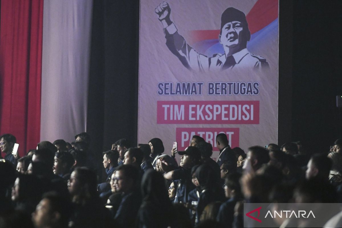 Minister calls for tangible impact from Patriot Expedition Team