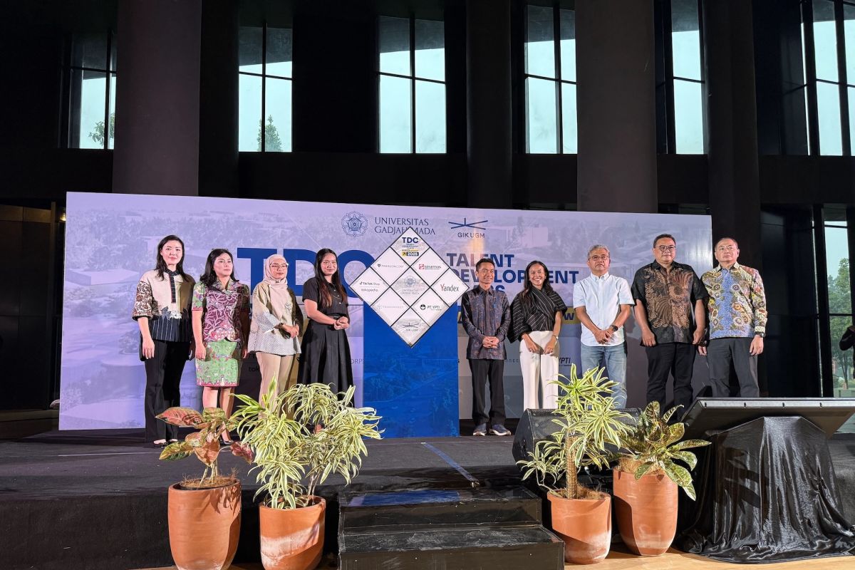 TikTok Shop by Tokopedia dan GIK UGM luncurkan Certified LIVE Host Program