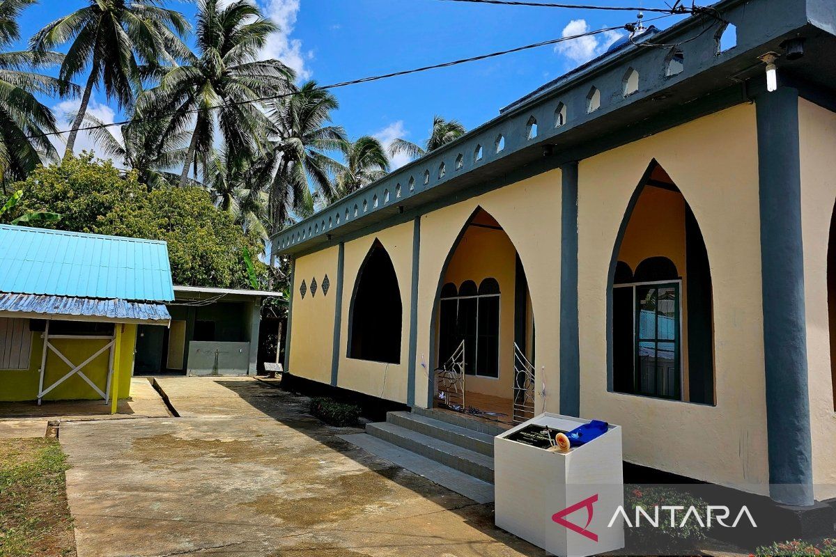 Lanal Ranai renovasi 2 rumah ibadah dan rumah baca di Natuna
