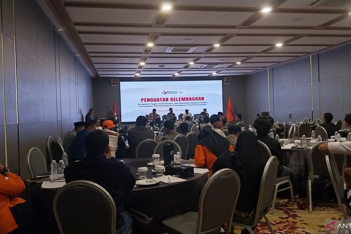 Bawaslu Kota Serang jaring masukan bahan perbaikan regulasi Pemilu