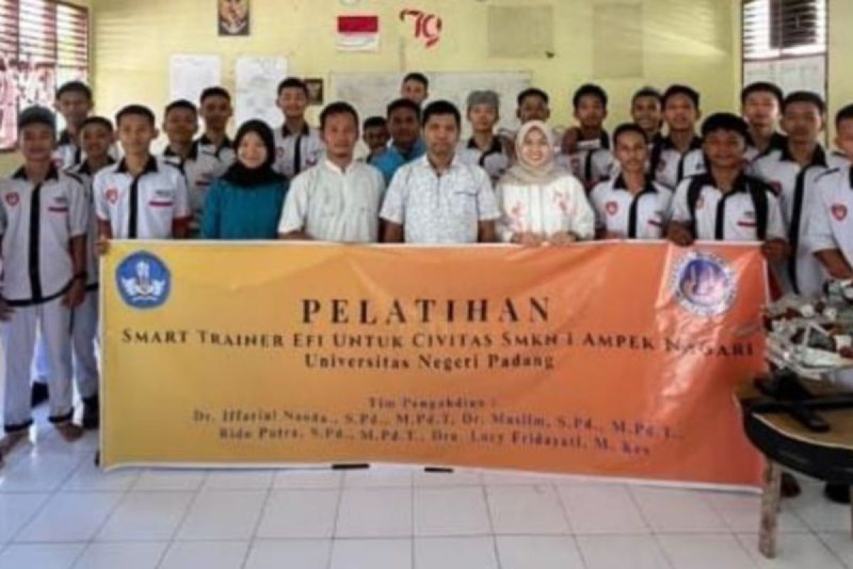 UNP dorong transformasi pendidikan vokasi lewat Smart Trainer EFI di Agam