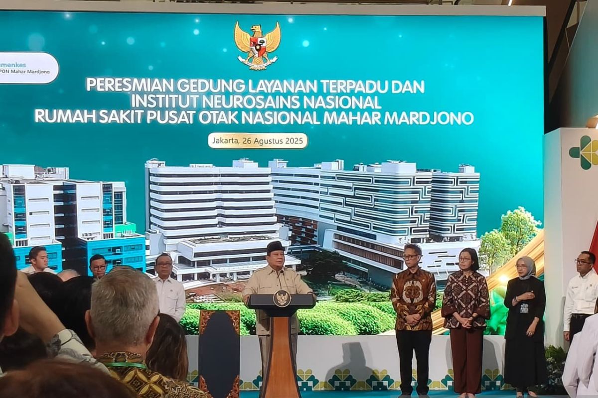 Prabowo apresiasi dokter yang tak tergoda gaji besar di luar negeri