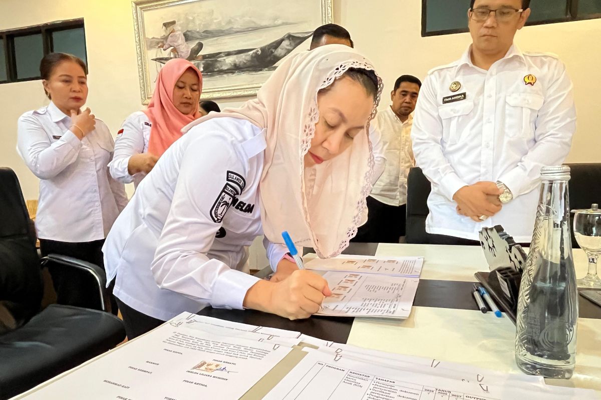 Pemkot Palu kerja sama lintas sektor perluas layanan kependudukan