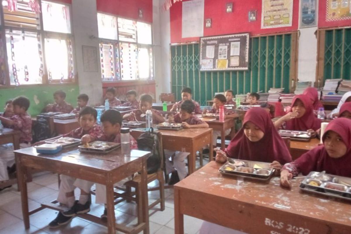 12.000 anak di Lebak terima manfaat program MBG