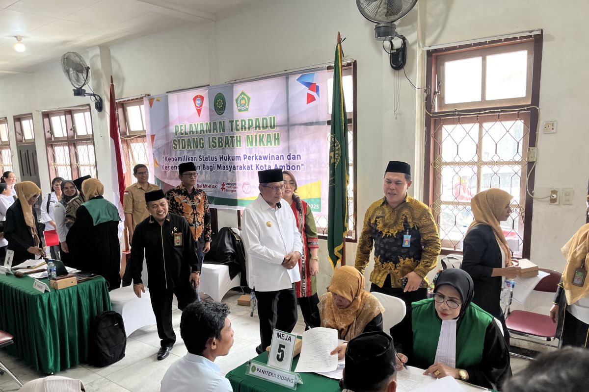 Pemkot Ambon  fasilitasi sidang isbat nikah untuk 100 pasangan