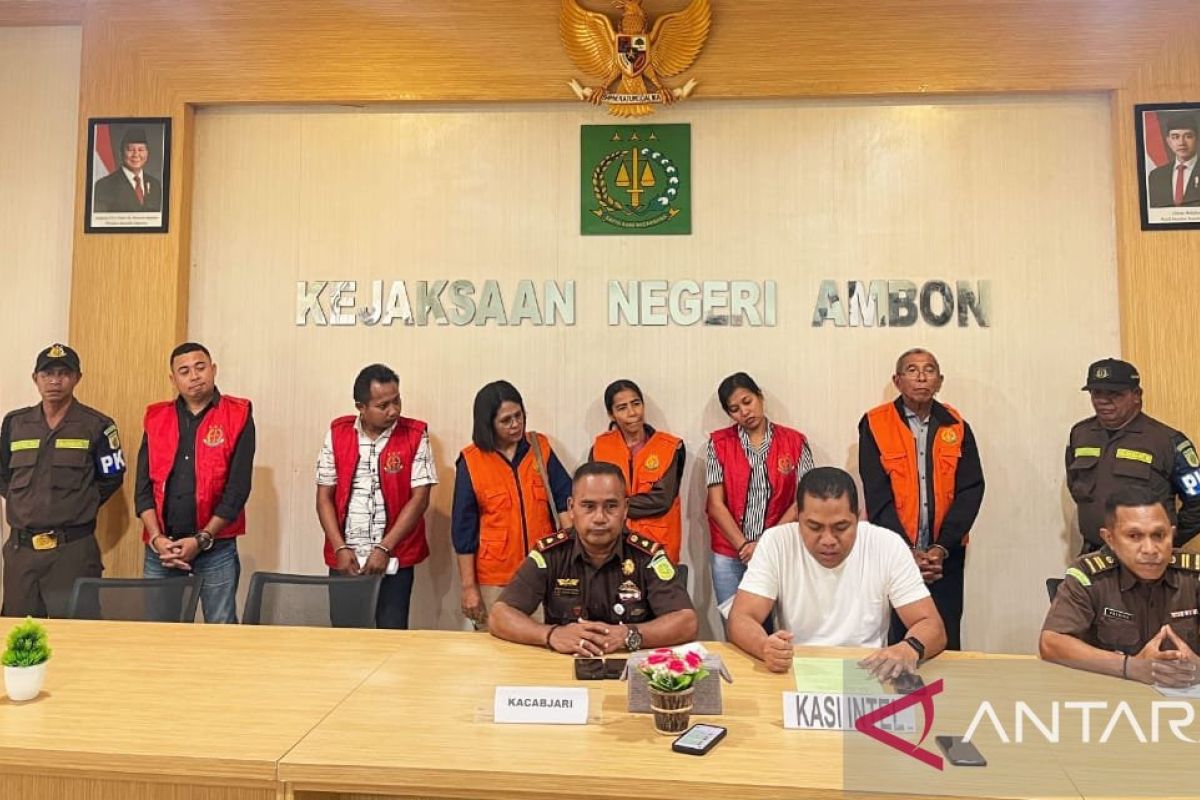 Kejari tahan  enam tersangka dugaan korupsi DD-ADD Malteng