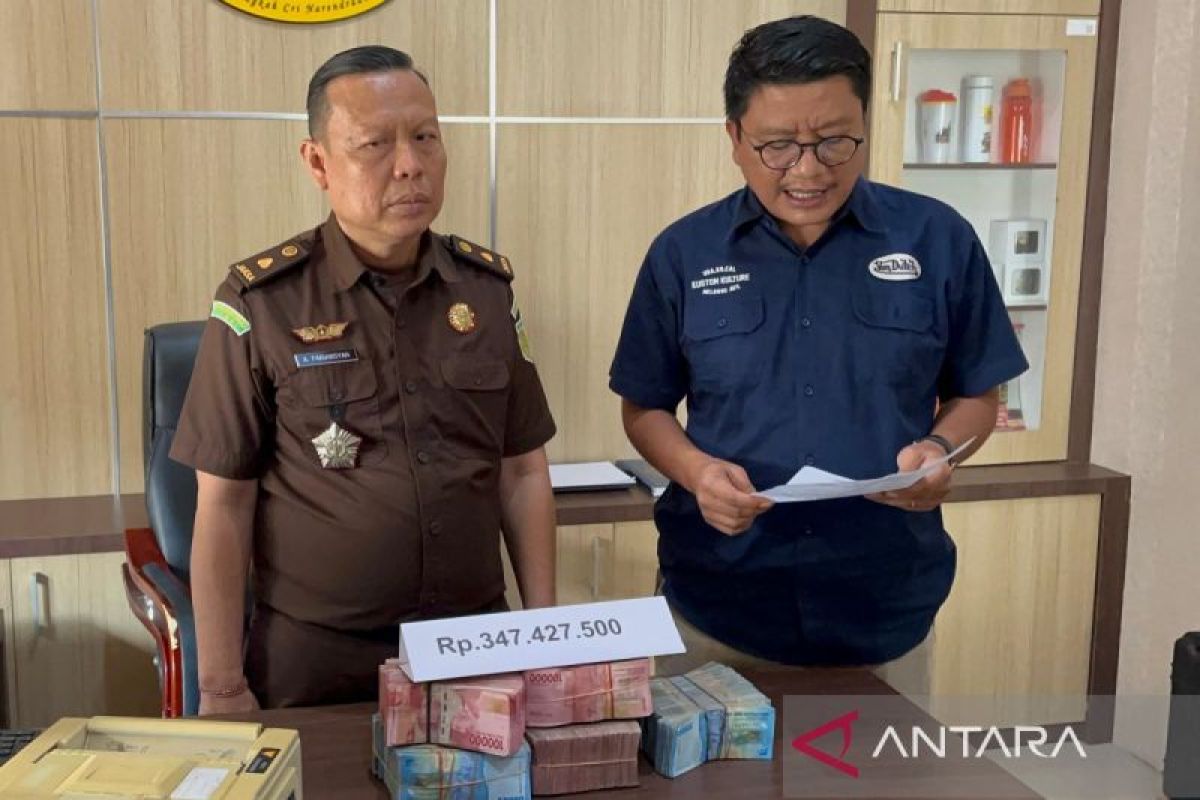 Kejari terima uang pengganti Rp347,42 juta dari terpidana korupsi BOS