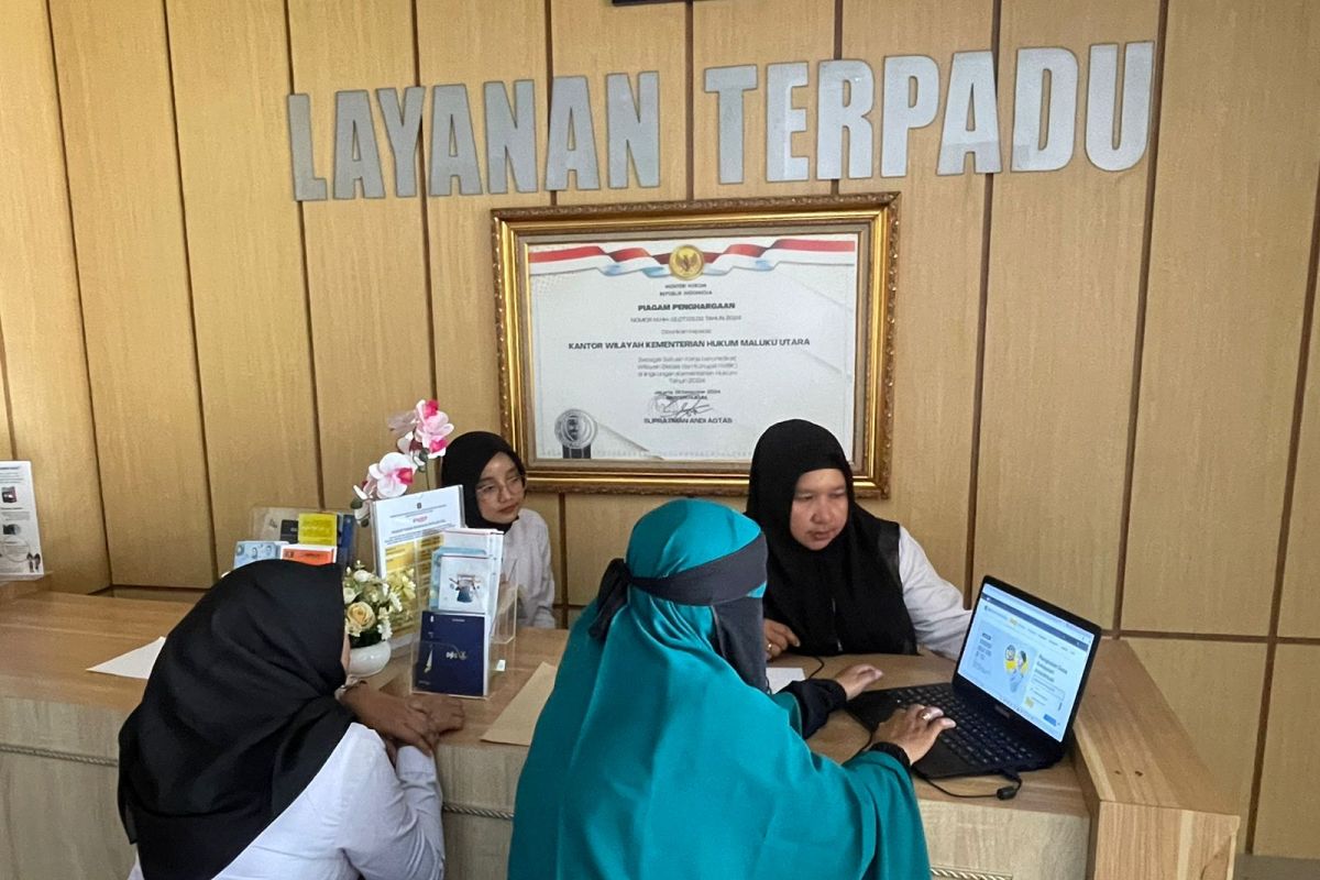 North Maluku registers Citra Bacan batik as intellectual property