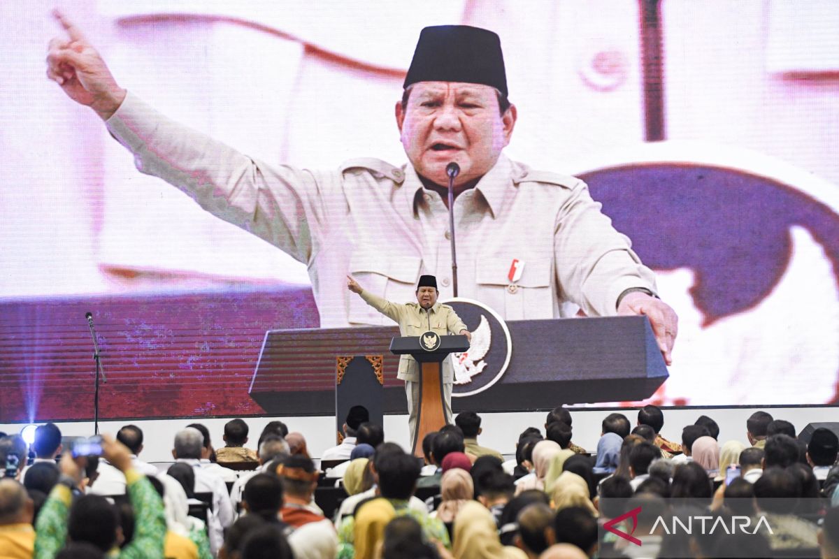 Presiden Prabowo heran ada direksi BUMN berlagak bak raja, padahal bisa dicopot