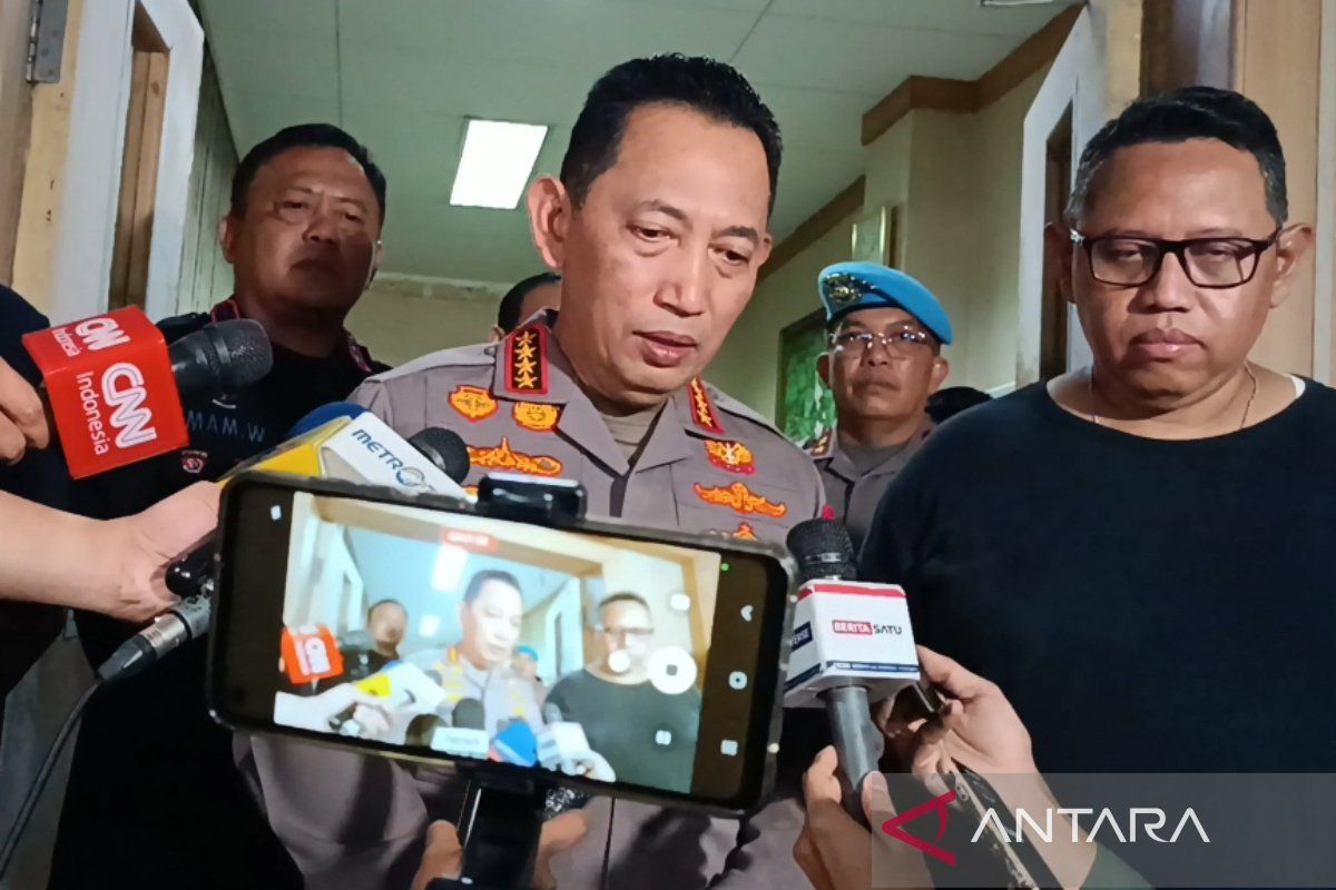 Demo ricuh, Kapolri pastikan semua permasalahan ditangani