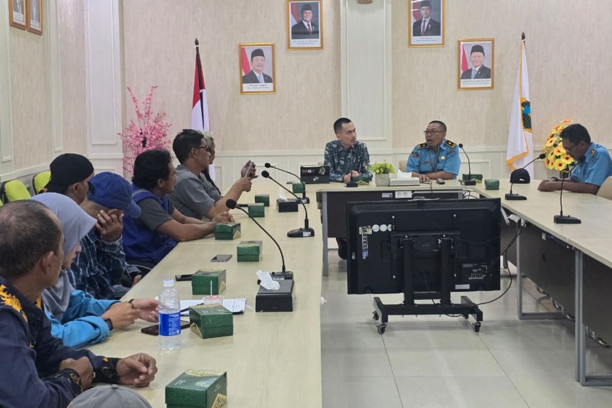 Perlindungan buruh pelabuhan: TKBM di PPSC Cilacap wajib jadi peserta BPJS Ketenagakerjaan