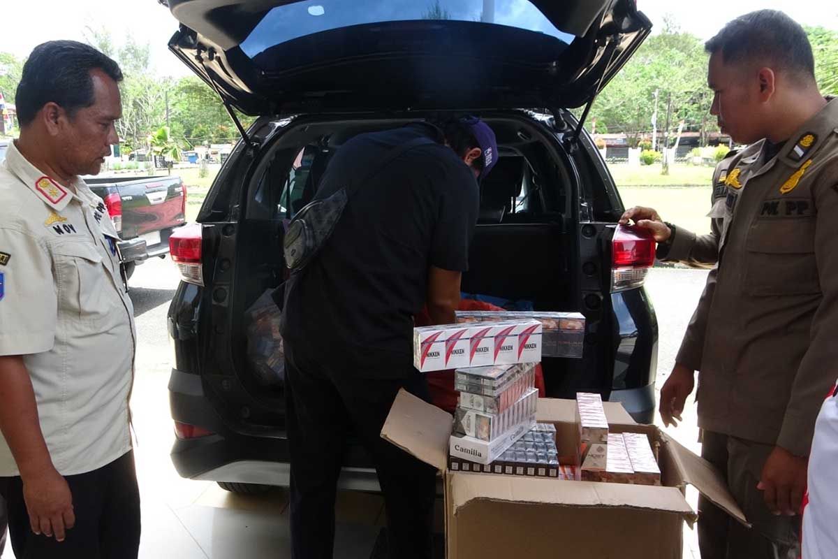 Satpol PP dan Bea Cukai sita 27 ribuan batang rokok ilegal di Simeulue