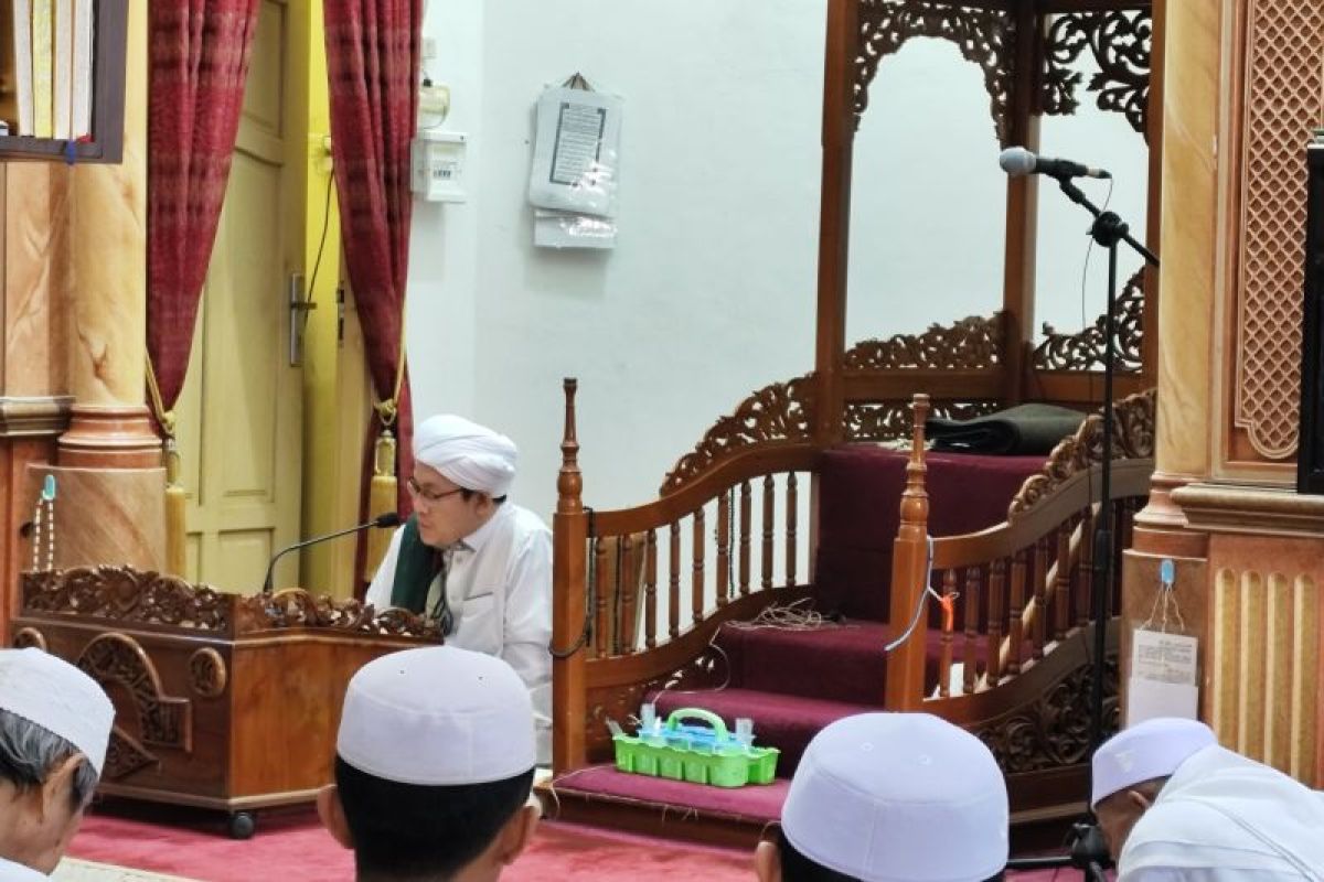Tuan Guru Zainuddin ajak selesaikan masalah tanpa kekerasan