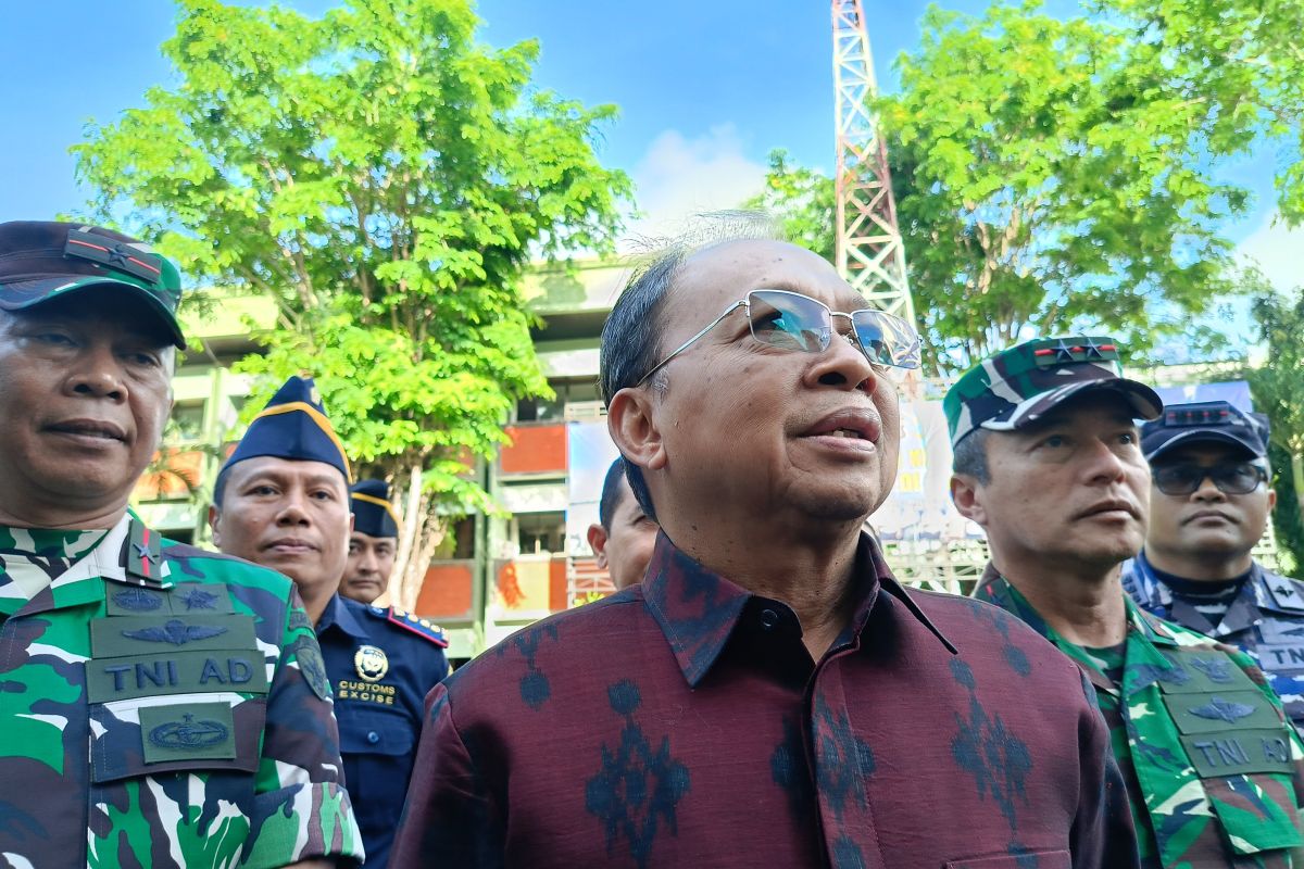 Wayan Koster minta polisi kawal aksi demo tak ciptakan ketegangan baru