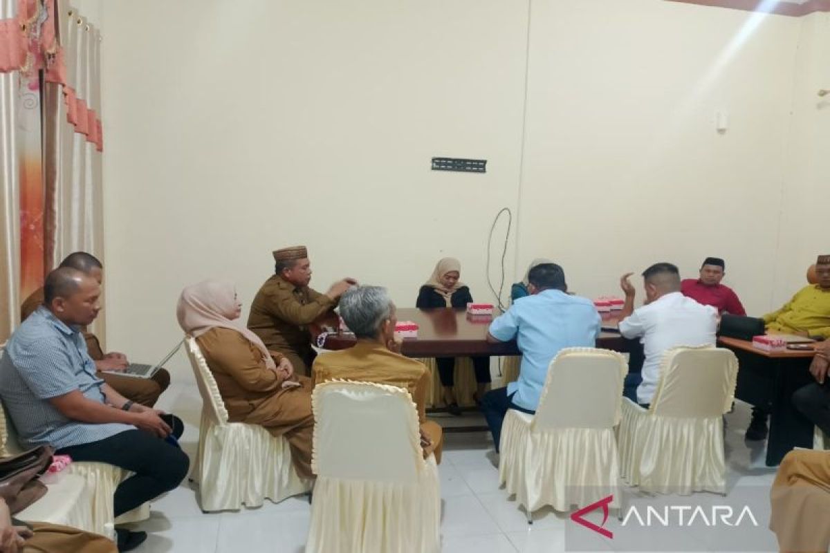 DPRD Gorontalo Utara atensi usulan Raperda Pilkades