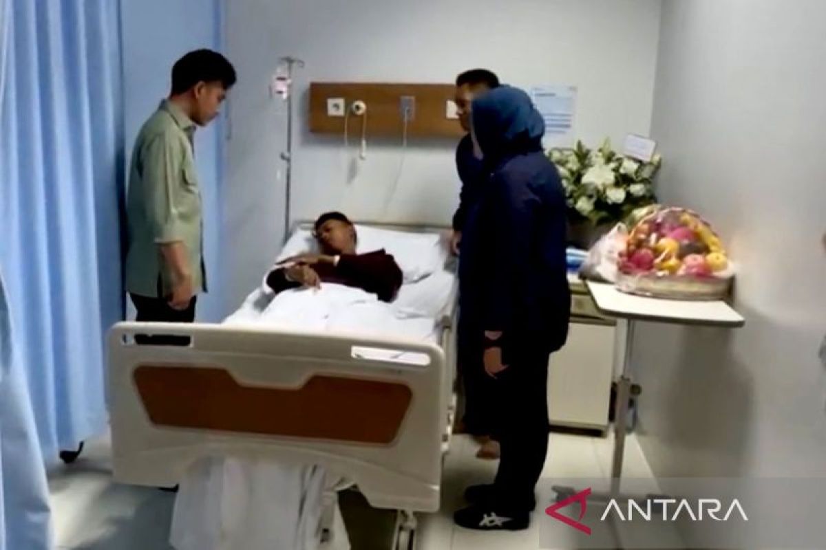 Wapres Gibran jenguk korban demo di RSCM dan RS Pelni