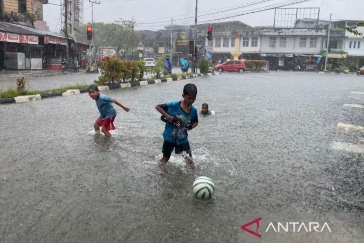 Cyclone in Philippines causes heavy rain in Aceh: BMKG