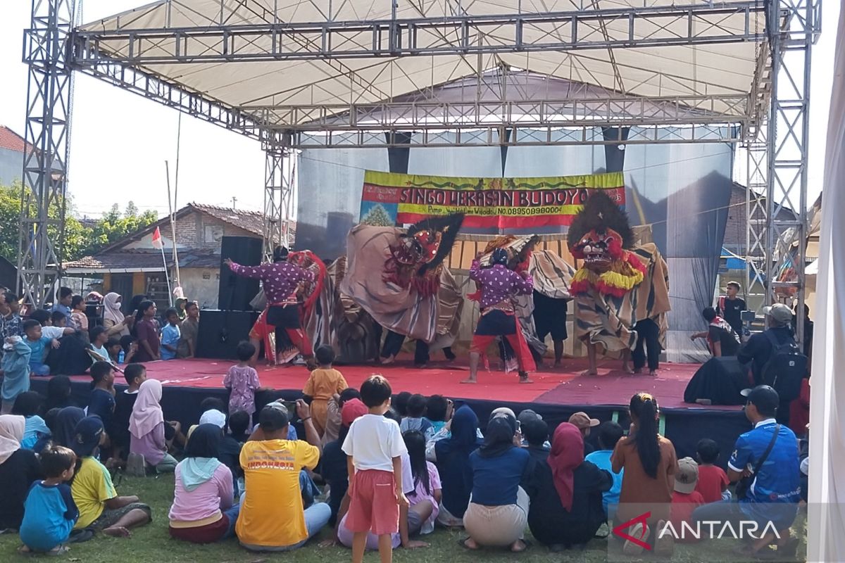 Pentas Barongan Kolosal Kudus jadi kampanye budaya lokal