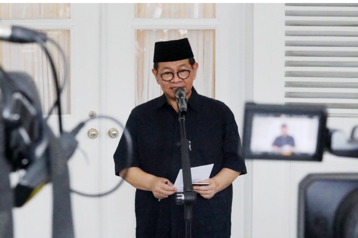 Pramono larang pejabat DKI ke luar negeri untuk sementara