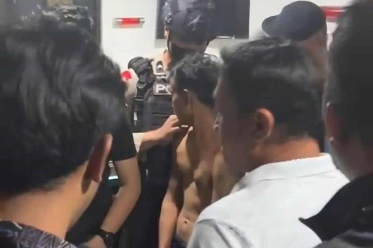 Polda Sumsel periksa puluhan remaja terduga pembakaran gedung DPRD