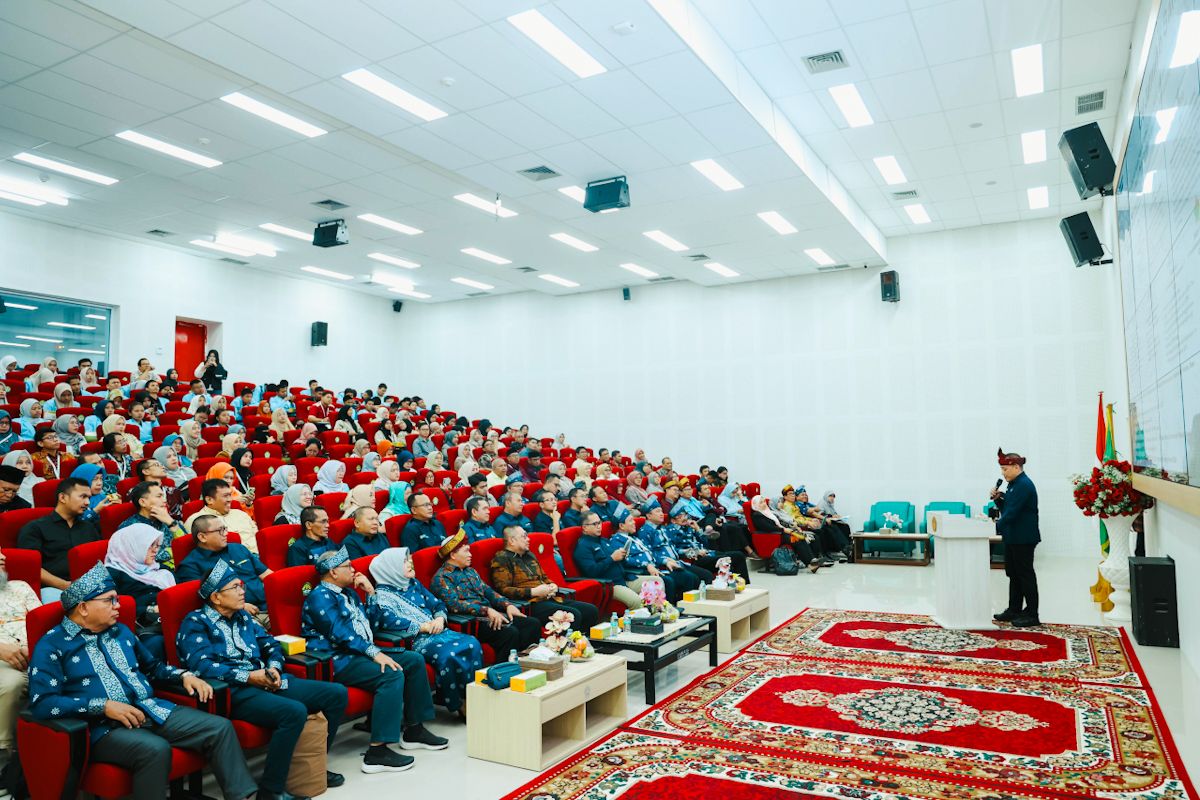 PalmCo tegaskan peremajaan sawit rakyat kunci ketahanan pangan-energi