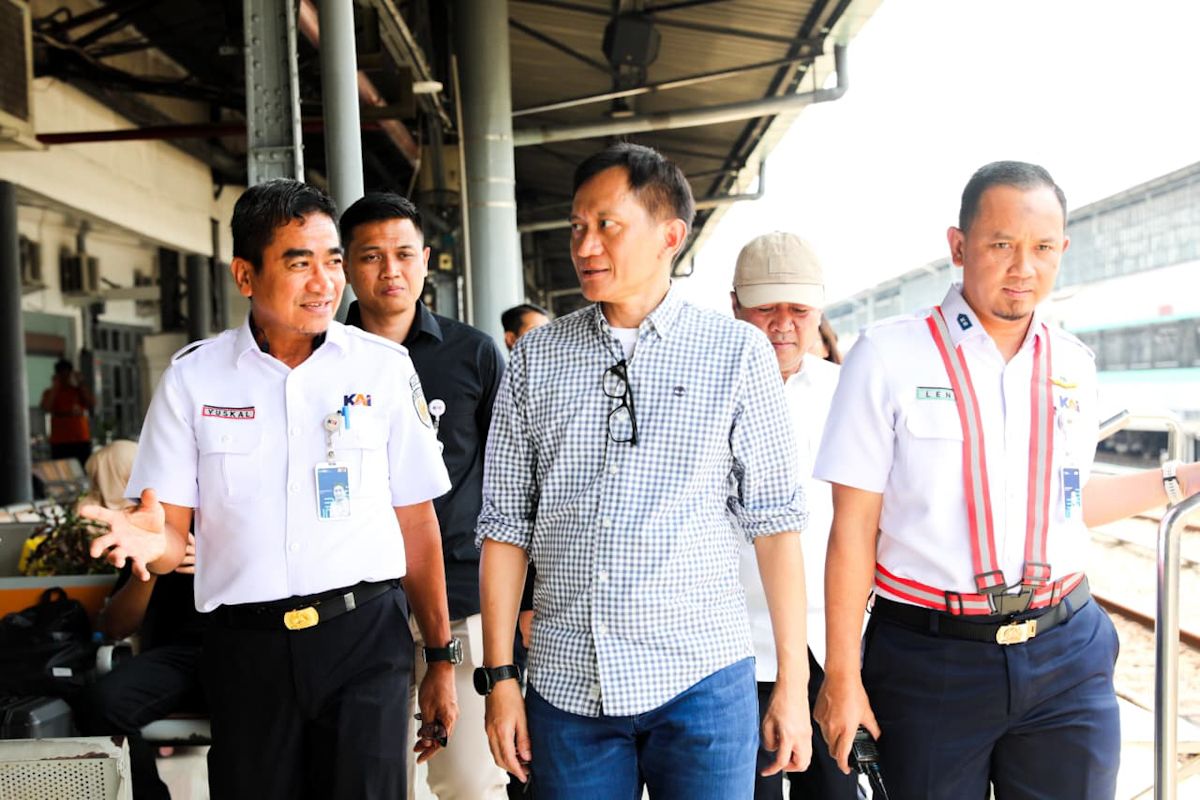 Dirut KAI: Penerapan BLB di sejumlah stasiun agar perjalanan KA lancar