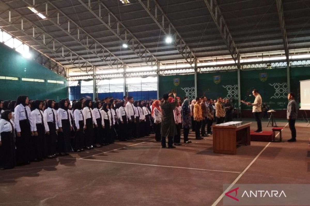 Bupati Kudus ingatkan ASN PPPK dilarang bercerai setelah terima SK