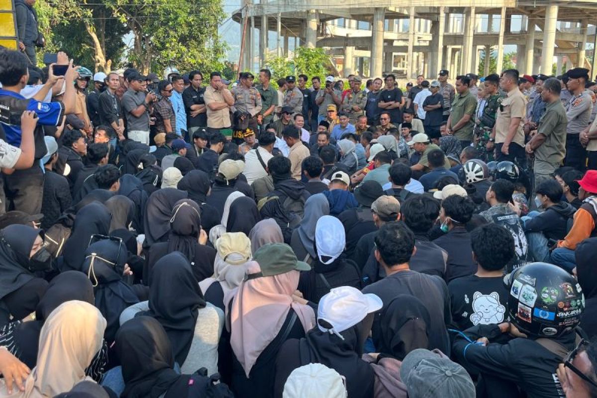 Unjuk rasa mahasiswa di Lampung Selatan berjalan aman dan damai