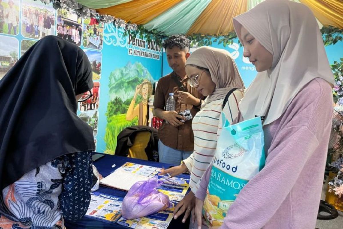 Beras premium Bulog diminati pengunjung Sampit Trade Expo