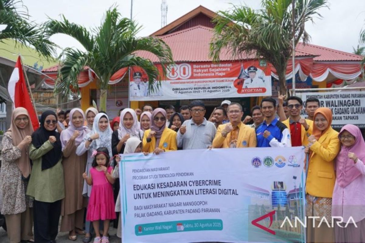 Program Studi Teknologi Pendidikan UNP gandeng relawan Diskominfotik tingkatkan literasi digital masyarakat Padang Pariaman