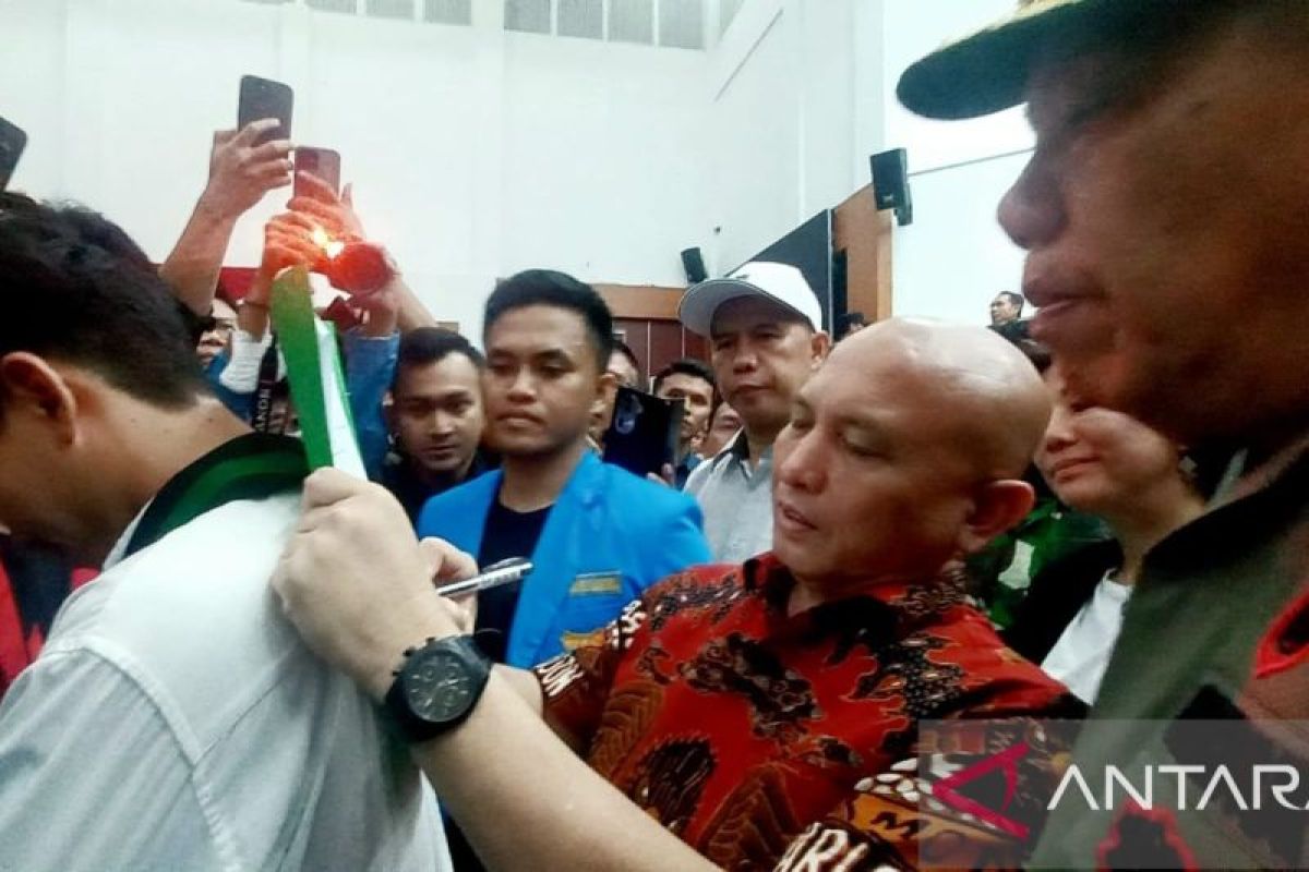 Ketua DPRD Babel apresiasi mahasiswa sampaikan tuntutan dengan aman dan tertib