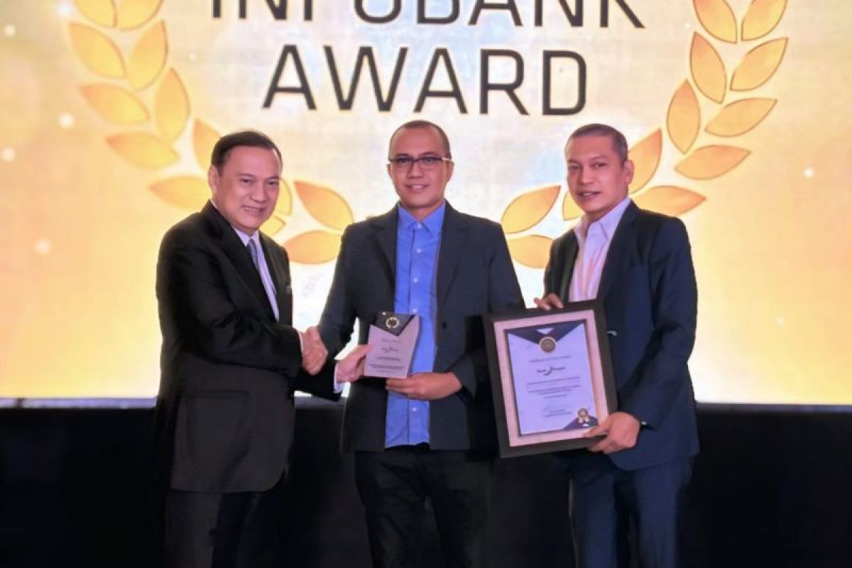 Bank Nagari Raih The Excellent Performance Bank