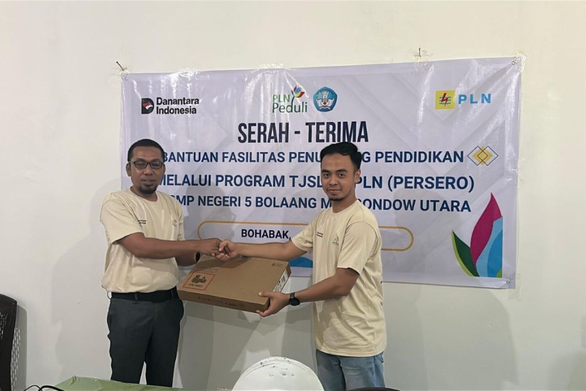 PLN UIP Sulawesi salurkan bantuan untuk SMP Negeri 5 Bolaang Sulut