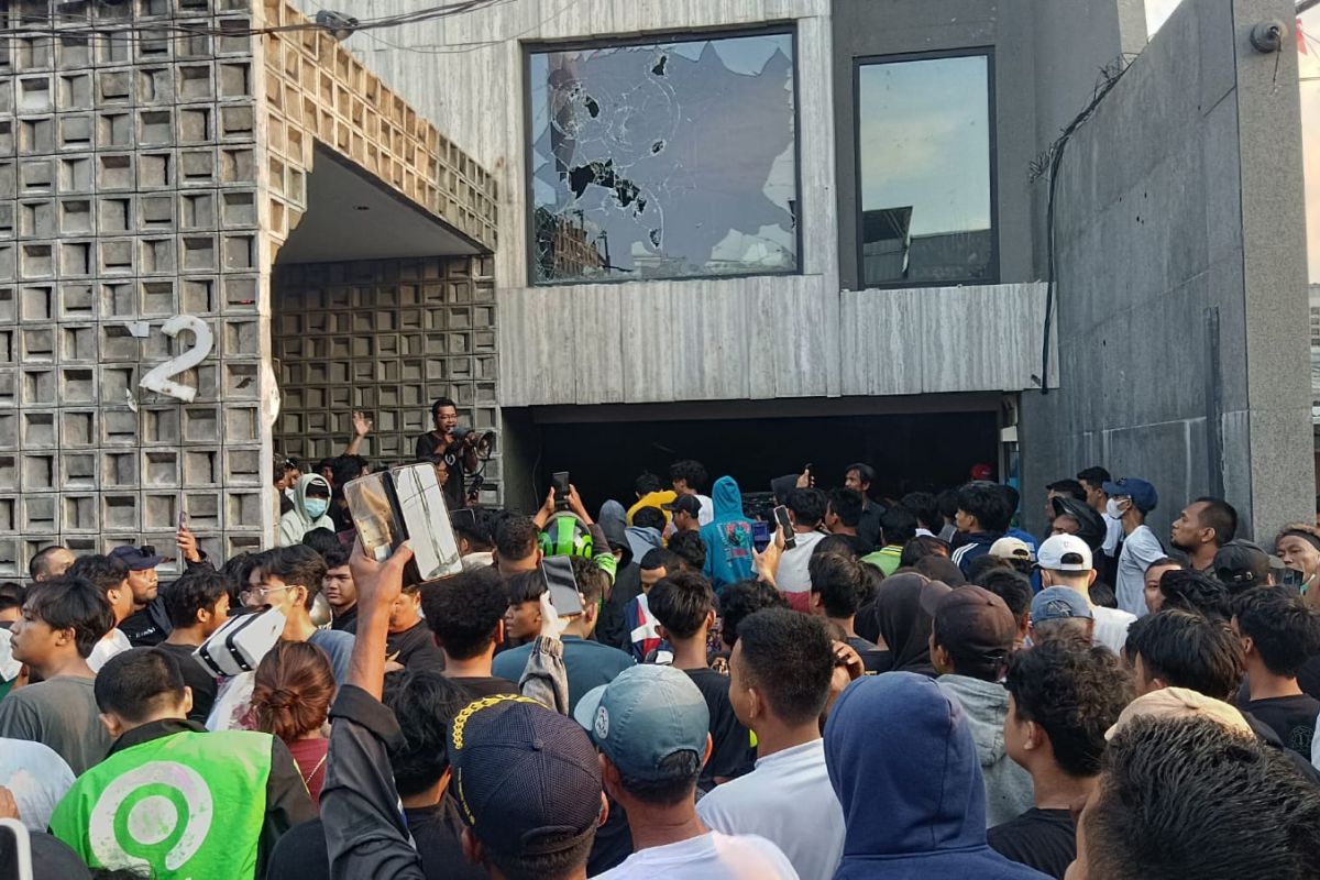 Polrestro Jakut selidiki penjarahan di rumah Ahmad Sahroni 