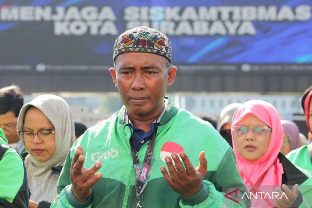 Pink pemberani, hijau heroik: Warna dan pemberian makna kolektif