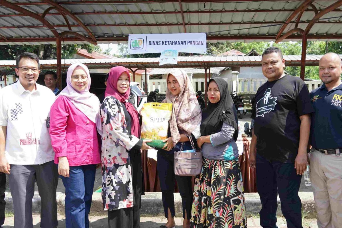 Pemkab Bekasi meluncurkan Gerakan Pangan Murah jaga stabilitas pangan