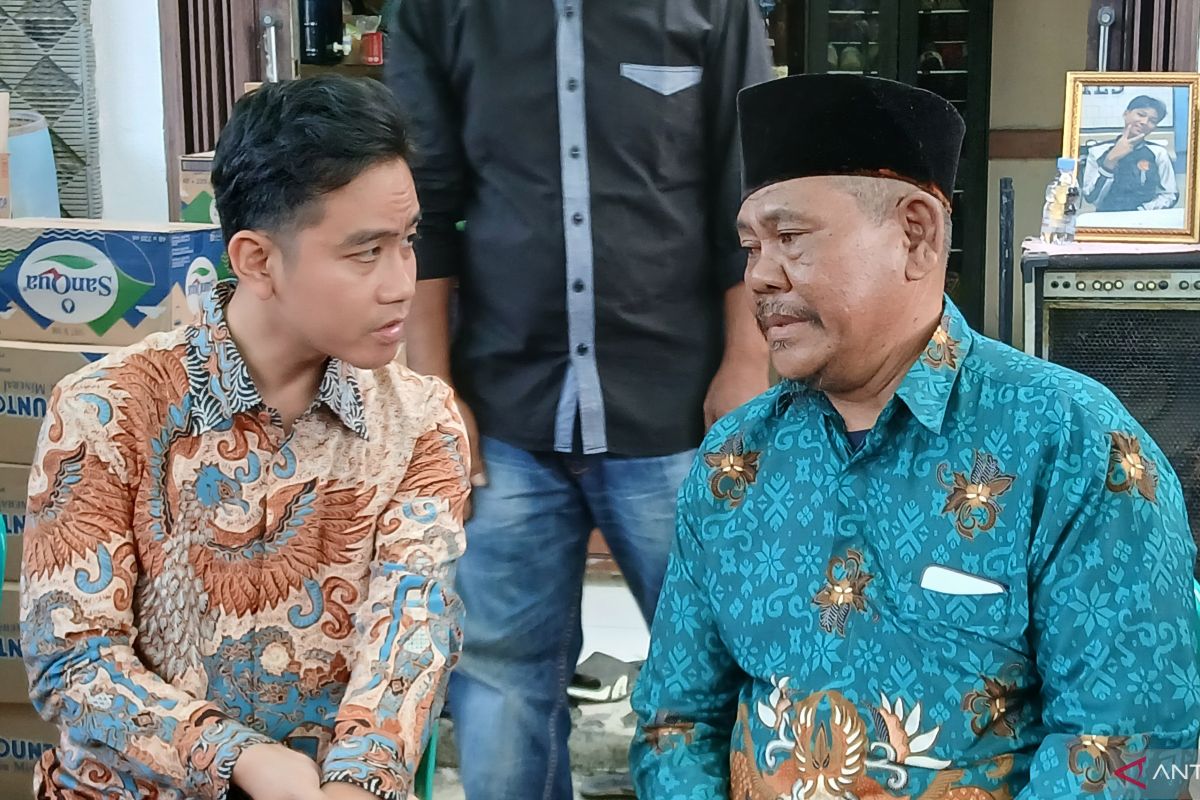 Prabowo, Gibran condole family of student who died in Jakarta riot
