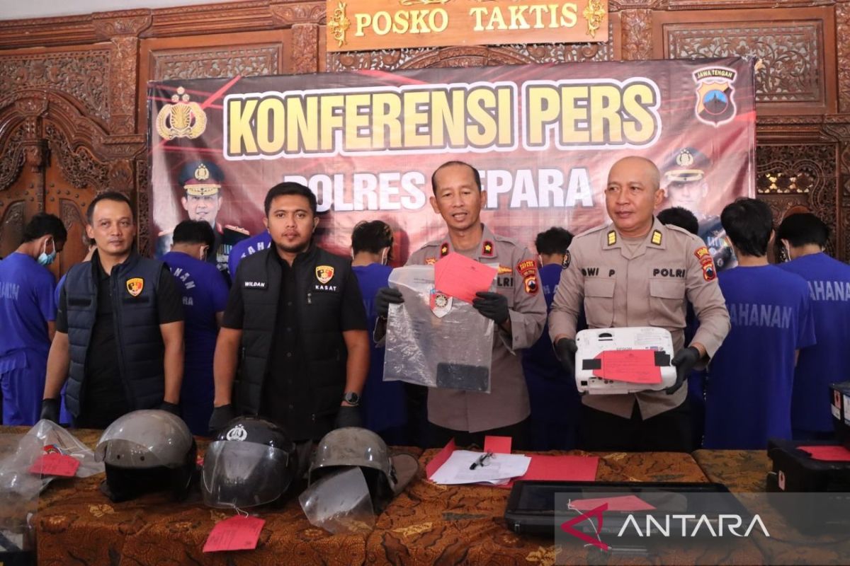 Polres Jepara amankan sembilan terduga pelaku pembakaran kantor DPRD
