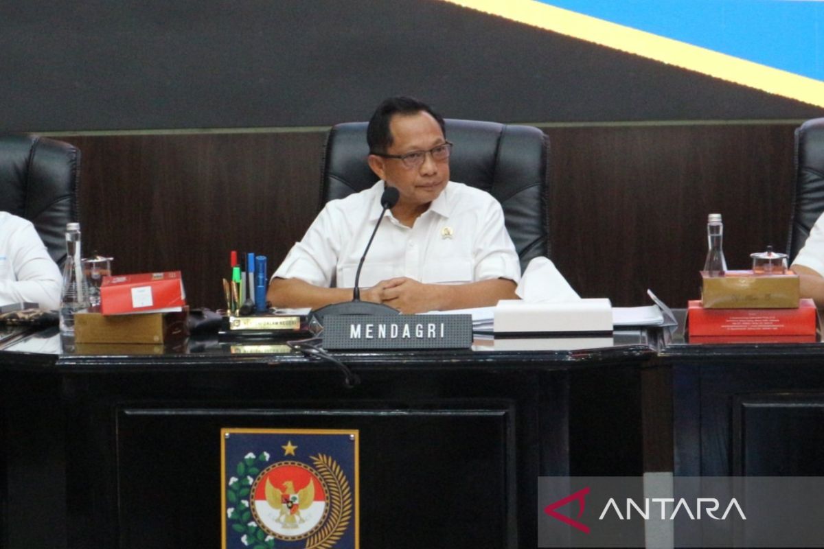 Minister urges regions to repair public facilities damaged in riots