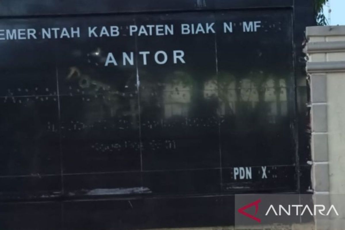 Pemkab Biak tingkatkan edukasi membayar PBB