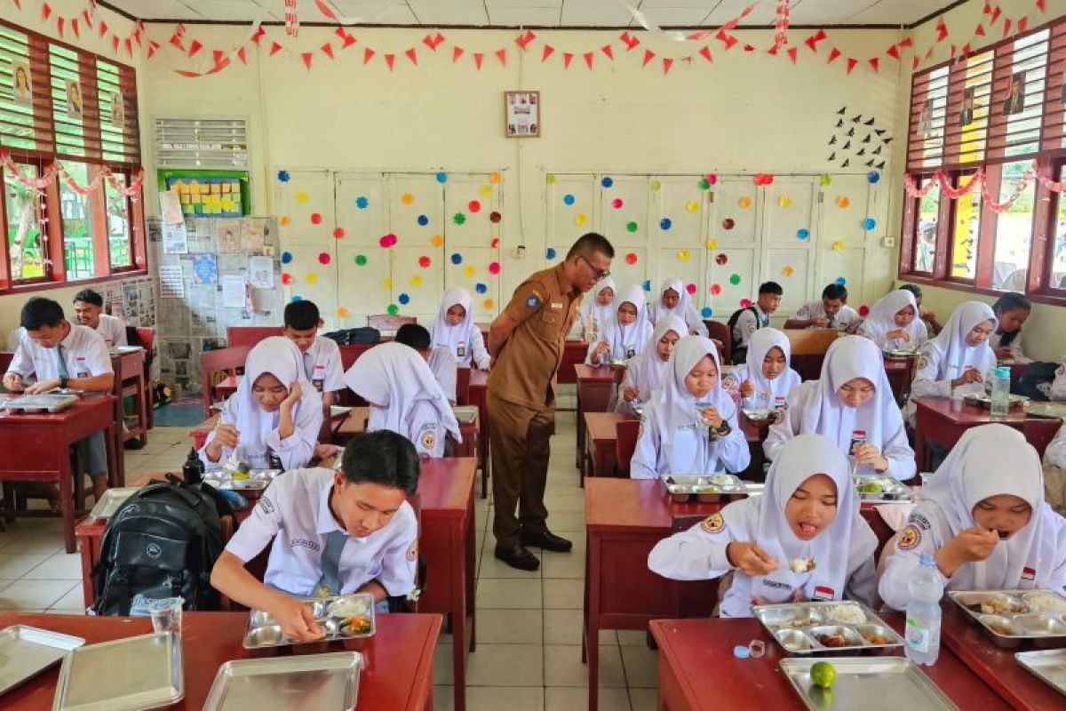SMKN 1 Lubuk Sikaping Pasaman mulai laksanakan program MBG